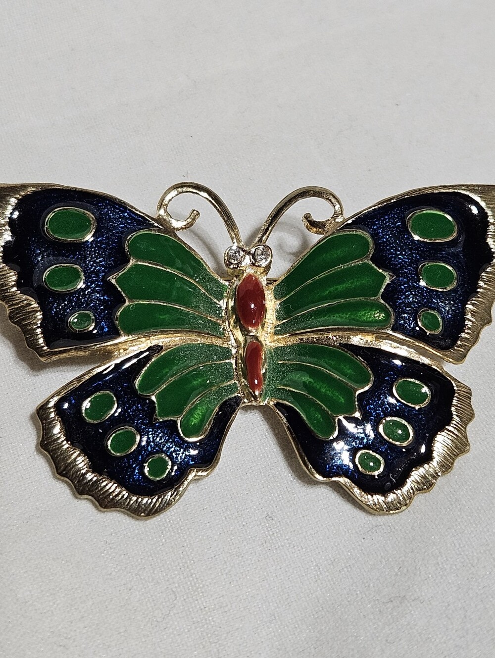 Vintage Enamel Cloisonne Butterfly Brooch Pin Gold Tone Blue Green Red - Picture 2 of 8